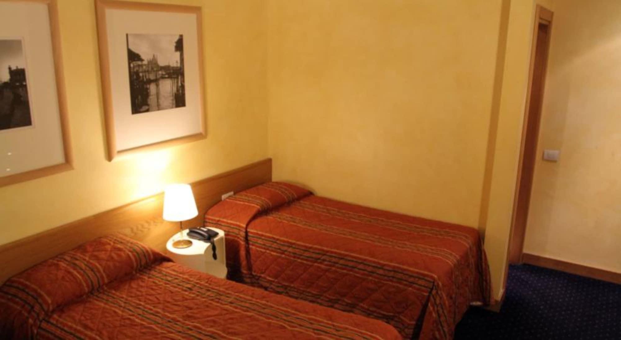 Club Hotel Milano Dış mekan fotoğraf