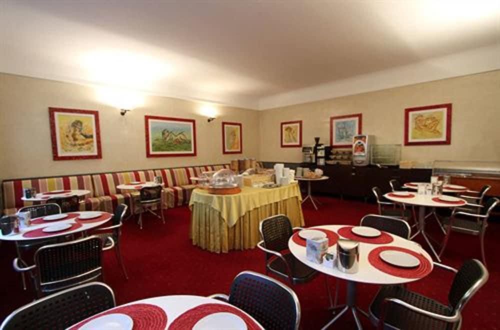 Club Hotel Milano Dış mekan fotoğraf