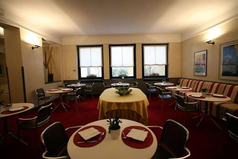 Club Hotel Milano Dış mekan fotoğraf