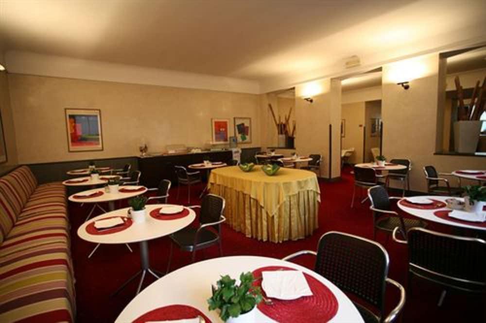 Club Hotel Milano Dış mekan fotoğraf