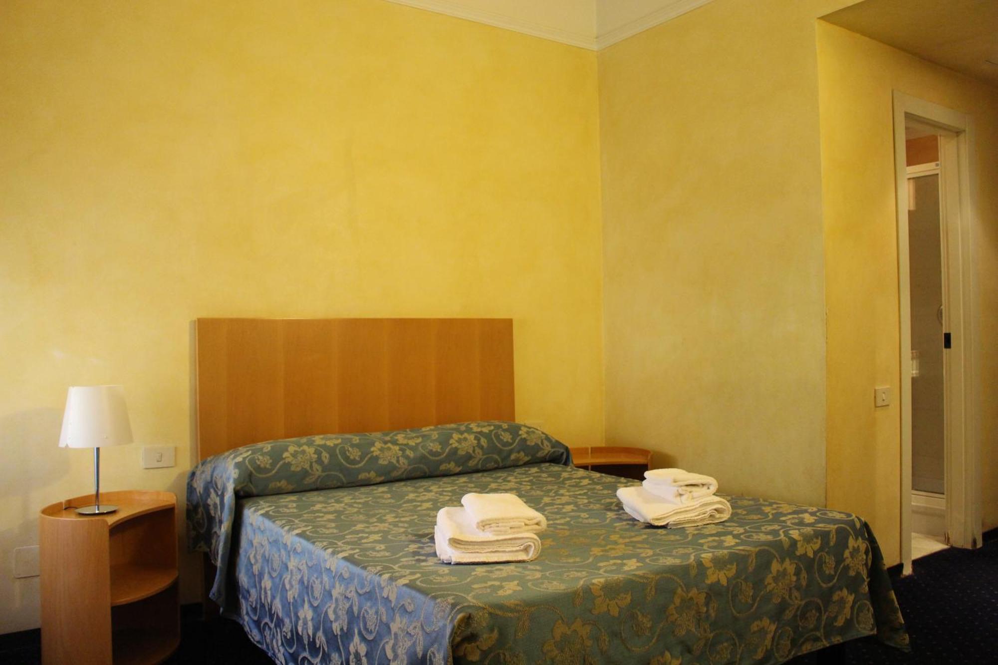 Club Hotel Milano Dış mekan fotoğraf