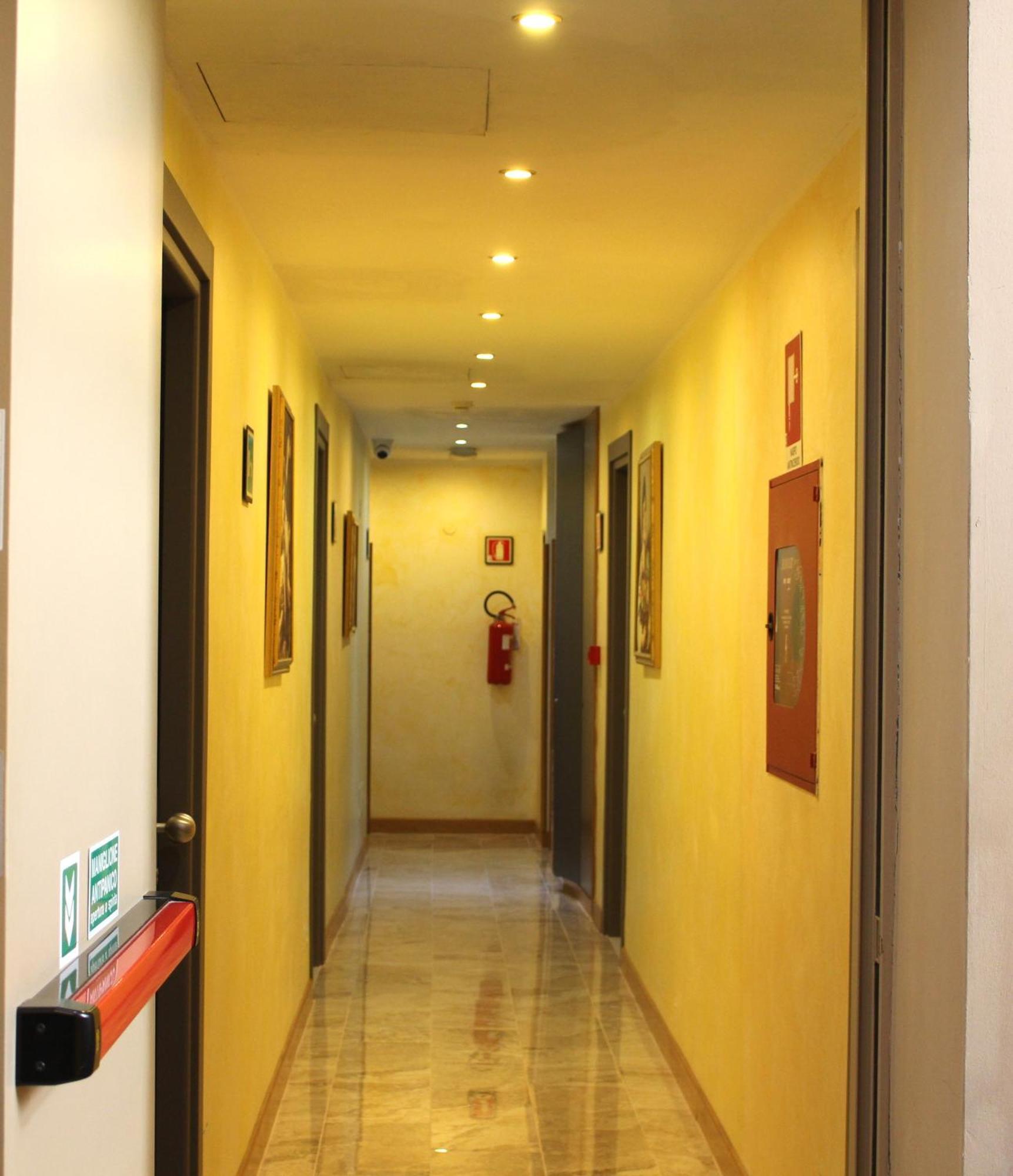Club Hotel Milano Dış mekan fotoğraf